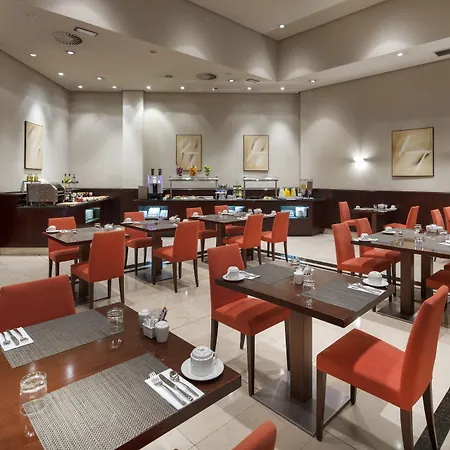 Exe Centro Hotel 4*
