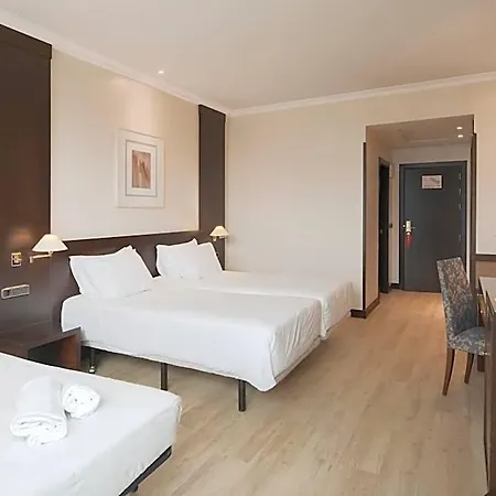 Exe Centro Hotel 4*