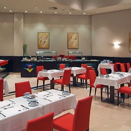 Exe Centro Hotel 4*